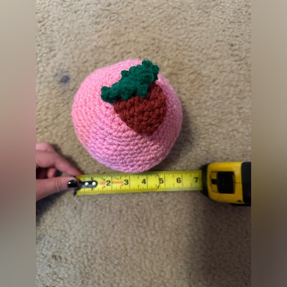 Crochet stuffed cupcake - Picture 6 of 7